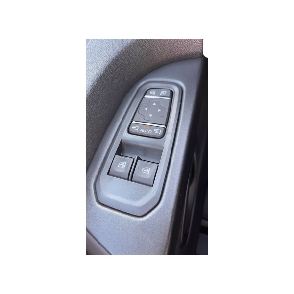 Renault Trafic 2.0 DCI - Versatile Van with Efficiency