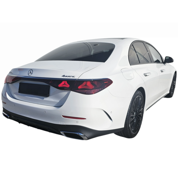 Mercedes-Benz E 220d 4MATIC – Luxury & Performance Awaits!