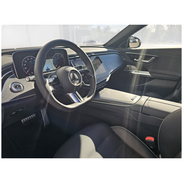 Mercedes-Benz E 220d 4MATIC – Luxury & Performance Awaits!