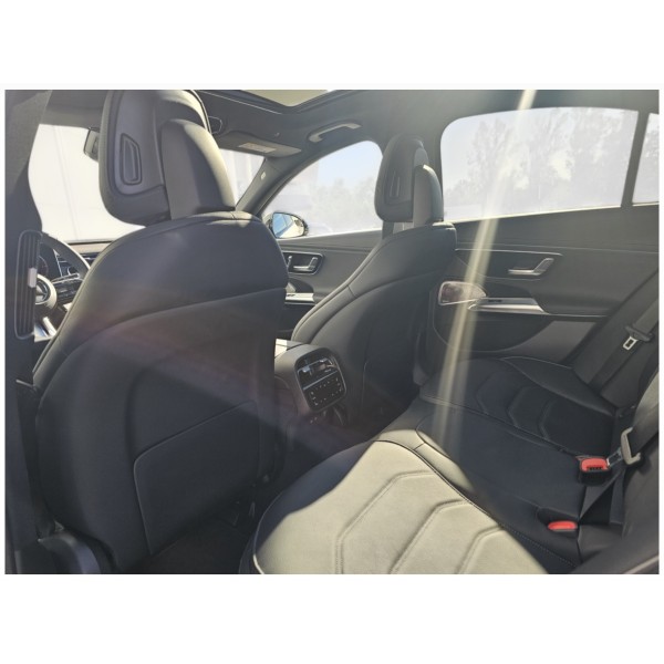 Mercedes-Benz E 220d 4MATIC – Luxury & Performance Awaits!