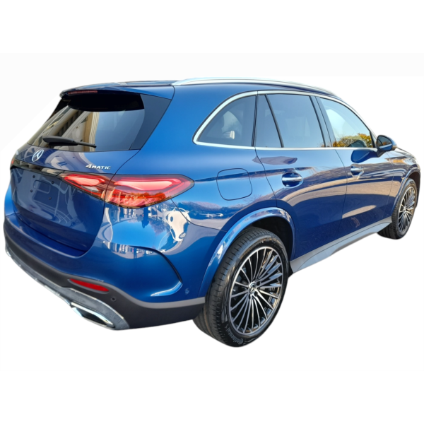 Mercedes-Benz GLC 300 de 4MATIC – Hybrid Luxury Awaits!