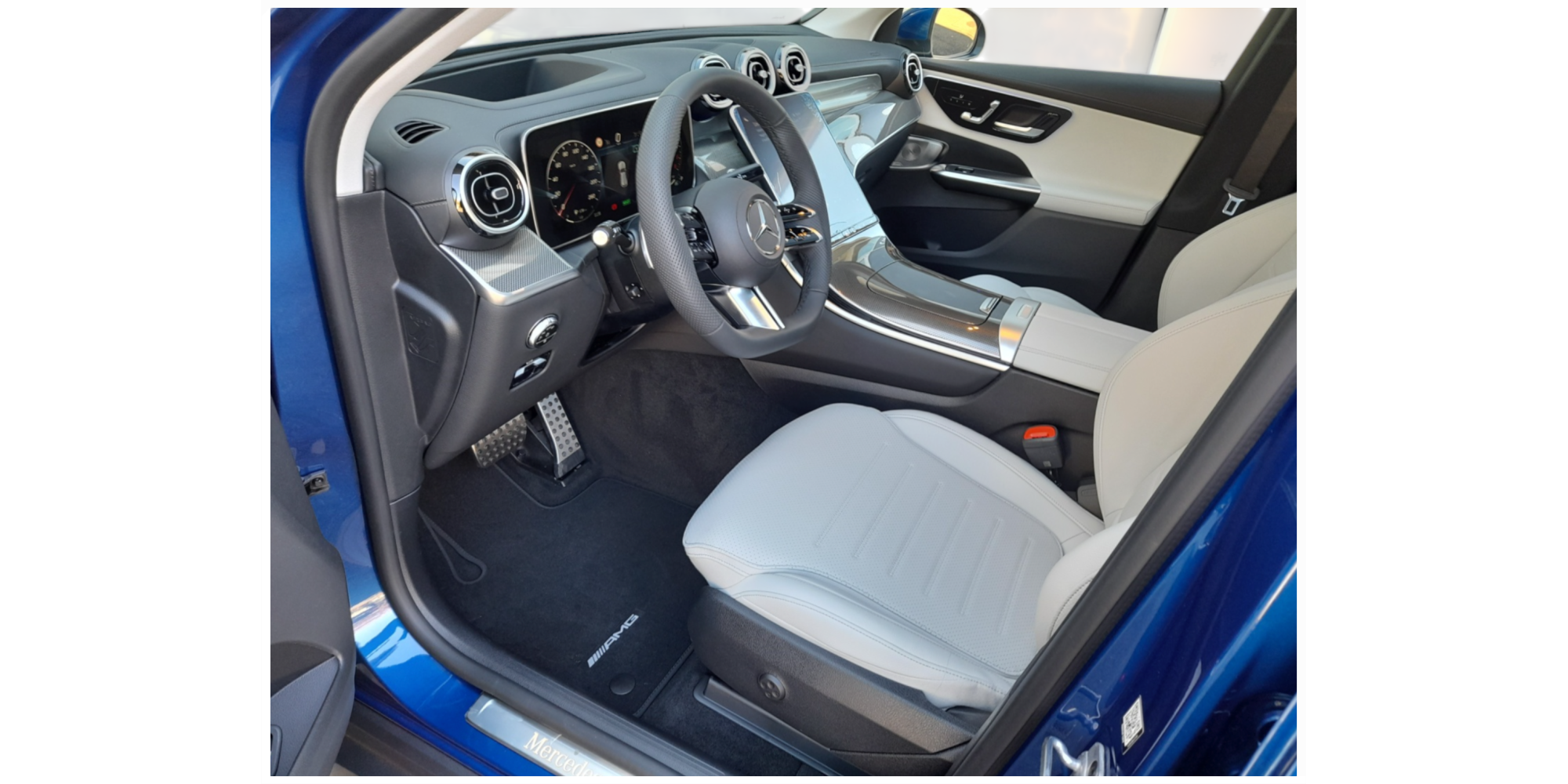 Mercedes-Benz GLC 300 de 4MATIC – Hybrid Luxury Awaits!