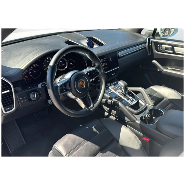 Porsche Cayenne E-Hybrid Platinum – Luxury SUV | Modena Motors GMBH