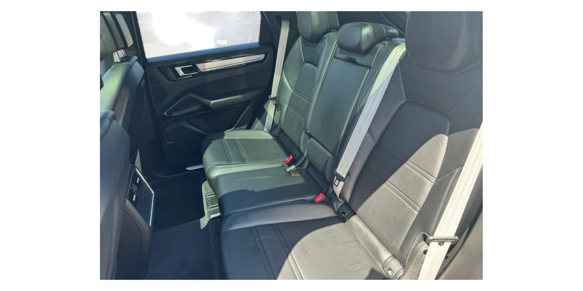 Porsche Cayenne E-Hybrid Platinum – Luxury SUV | Modena Motors GMBH