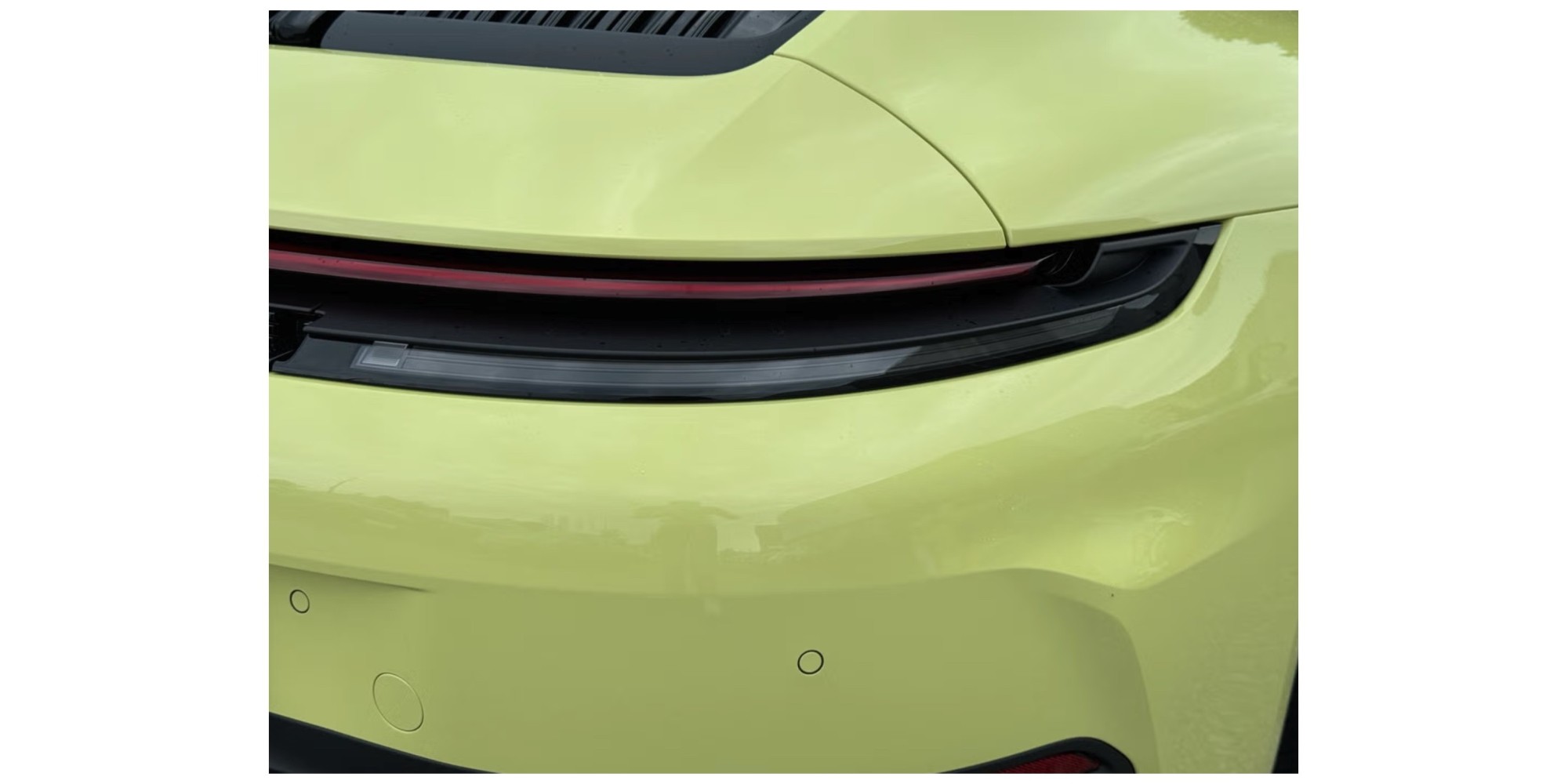 Porsche 911 992.2 Carrera - Iconic Sports Car | Modena Motors GMBH