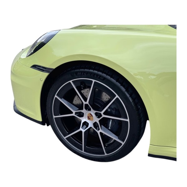 Porsche 911 992.2 Carrera - Iconic Sports Car | Modena Motors GMBH