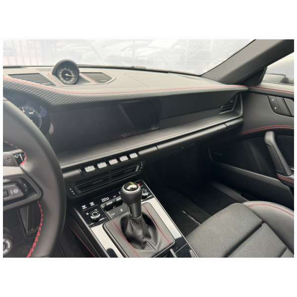 Porsche 911 992 GT3 Touring - A Pure Driving Experience