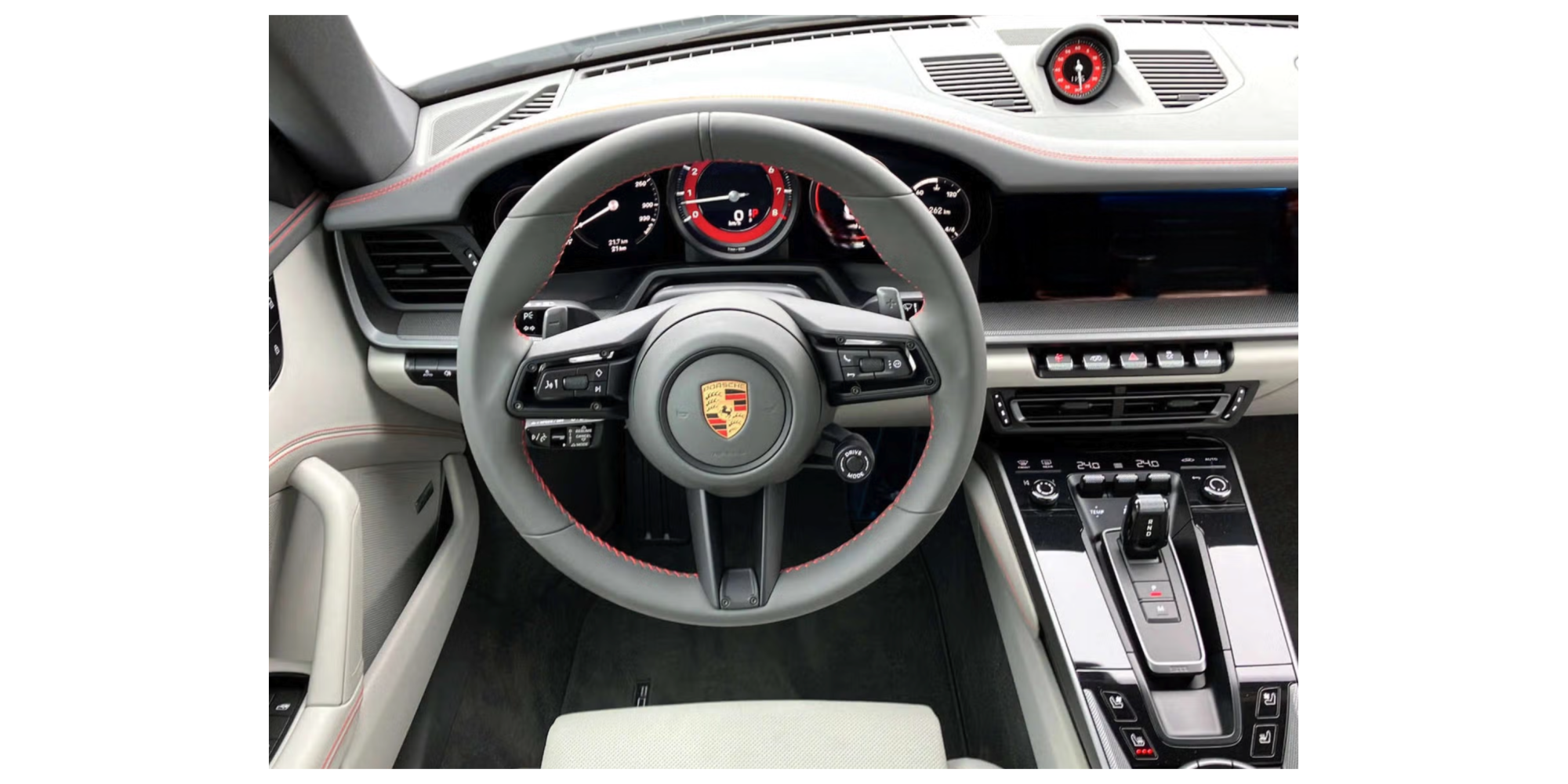 Porsche 911 992 4: Precision Meets Elegance