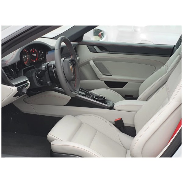 Porsche 911 992 4: Precision Meets Elegance