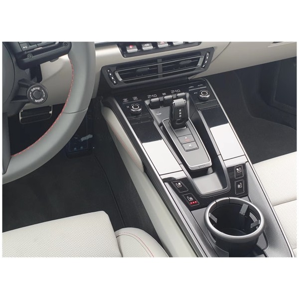 Porsche 911 992 4: Precision Meets Elegance