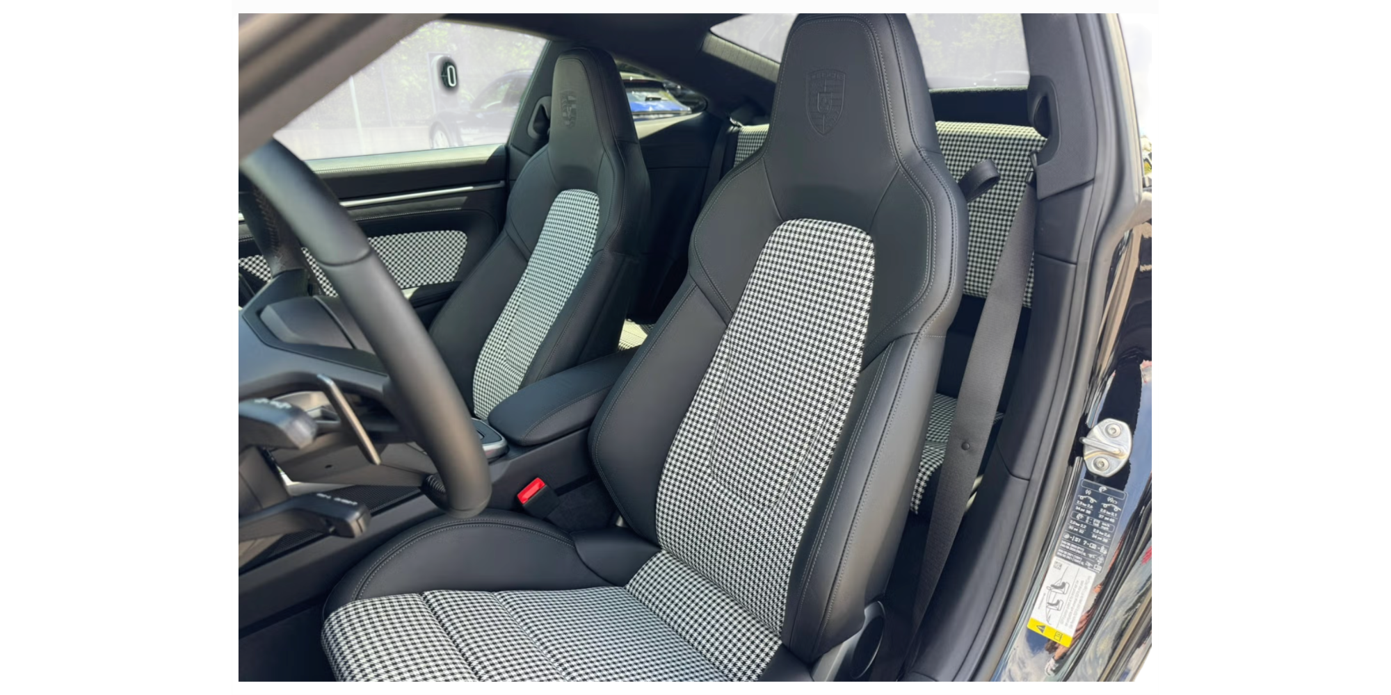 Porsche 911 992: Iconic Style and Performance