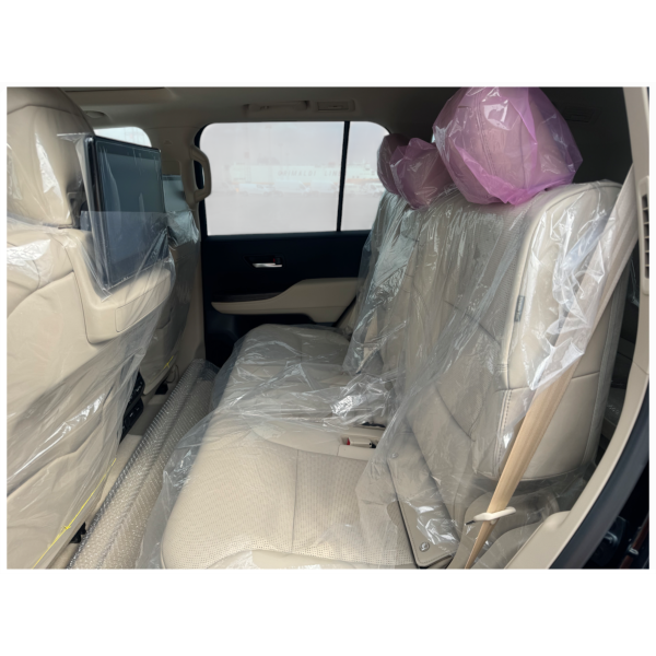 Toyota Land Cruiser VX | Power and Style