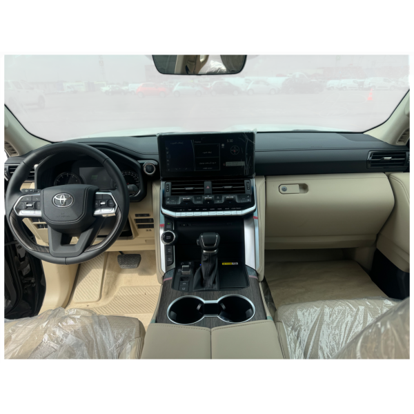 Toyota Land Cruiser VX | Power and Style