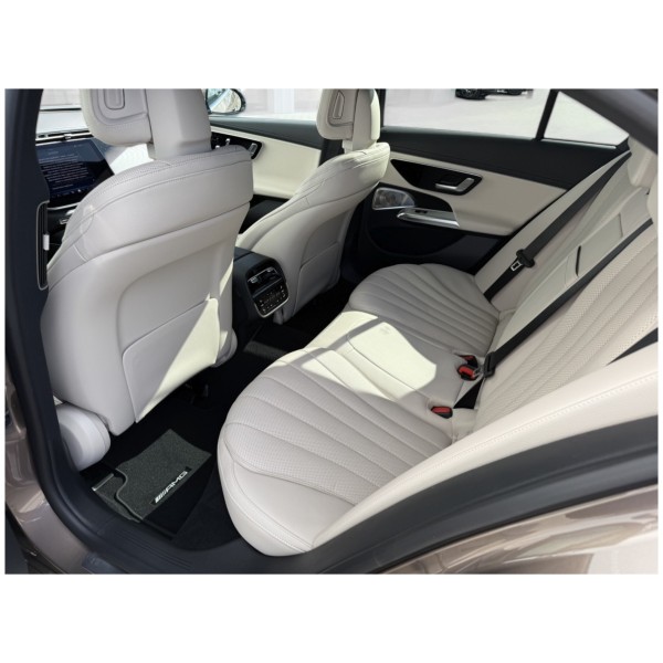 Mercedes-Benz E 220d 4MATIC - Premium AWD Sedan Excellence