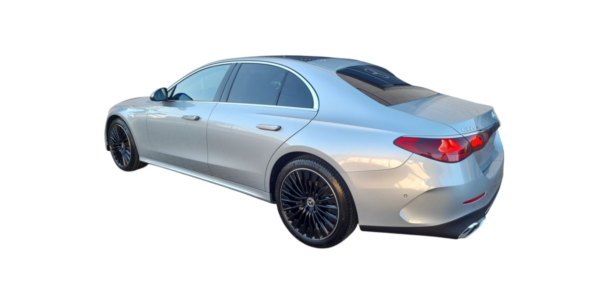 Mercedes-Benz E 220d 4MATIC - AWD Sedan for Luxury Drives