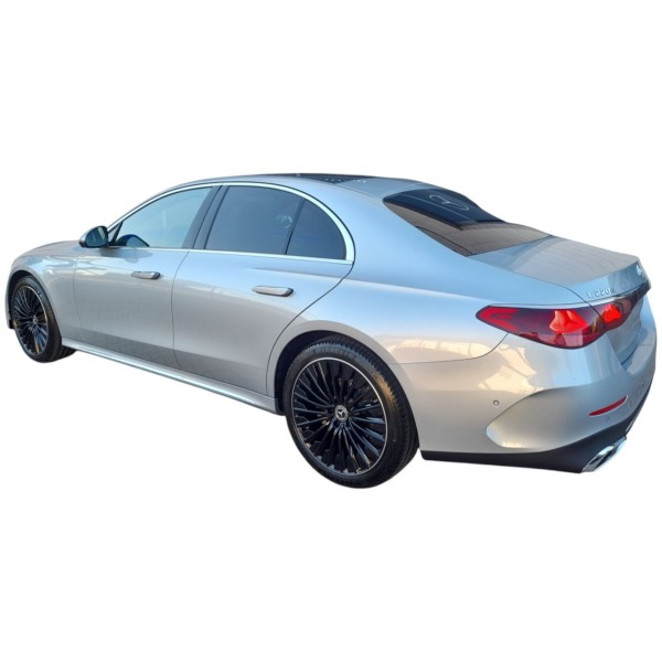 Mercedes-Benz E 220d 4MATIC - AWD Sedan for Luxury Drives