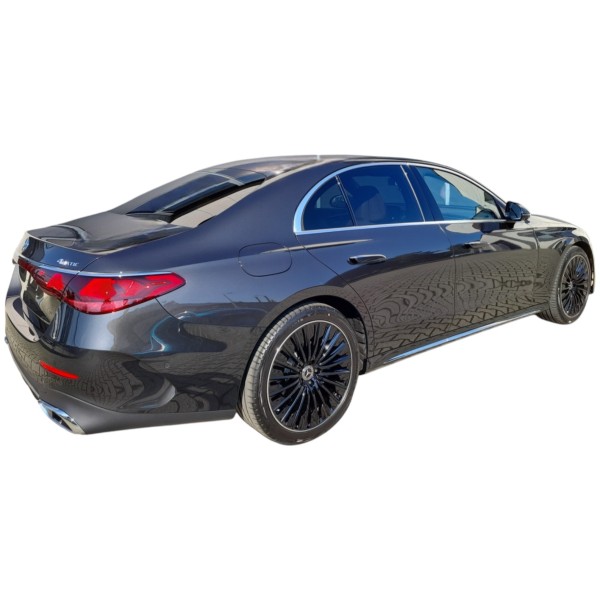 Mercedes-Benz E 220d 4MATIC - Sophisticated AWD Luxury Sedan