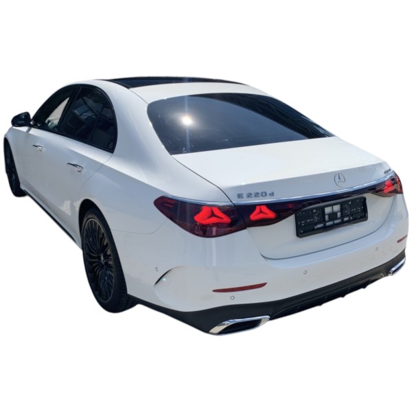 Mercedes-Benz E 220d 4MATIC - Luxury Sedan with AWD Performance
