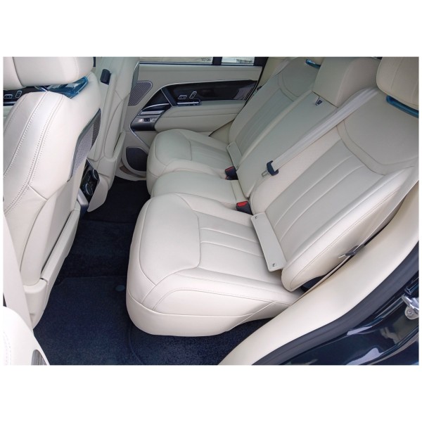 Land Rover Range Rover Autobiography SWB 4.4 AWD - Luxury Redefined