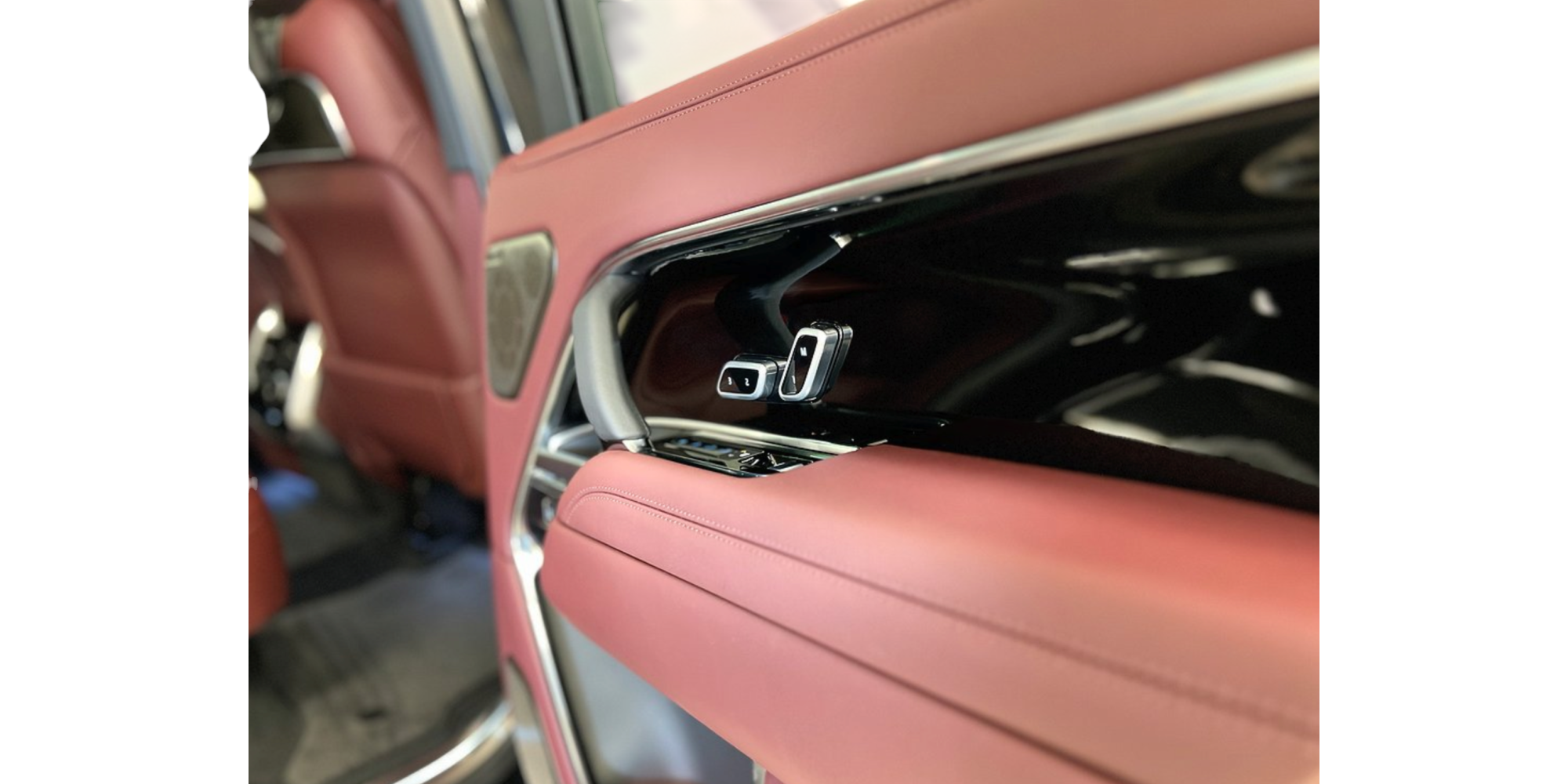 Land Rover Range Rover Autobiography 4.4 - Premium Excellence