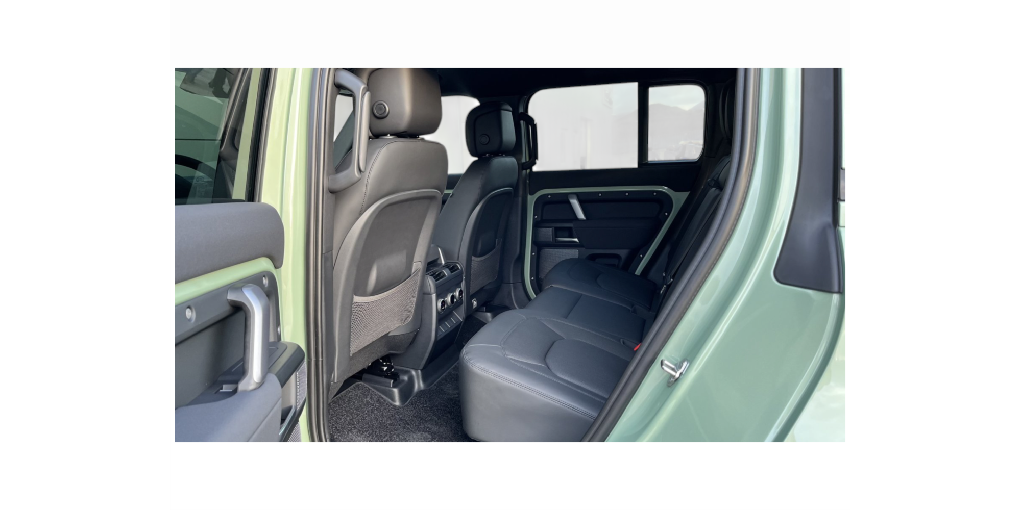 Land Rover Defender 110 PHEV 75th Edition: Ultimate Adventure