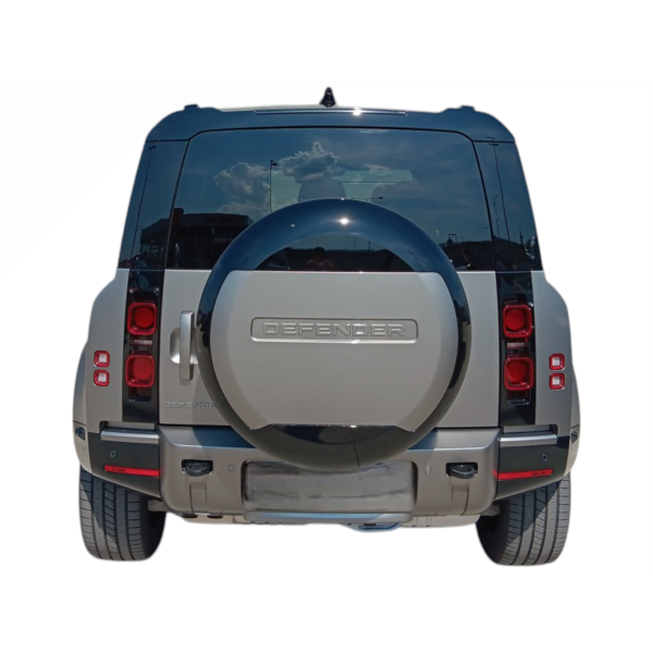 Land Rover Defender D300 | Strength and Elegance