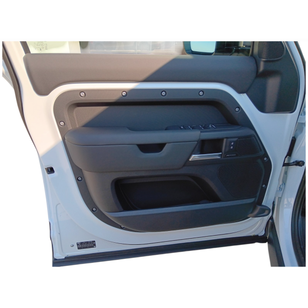 Land Rover Defender 110 3.0D MHEV I6 S AWD 2025 | Off-Road Icon