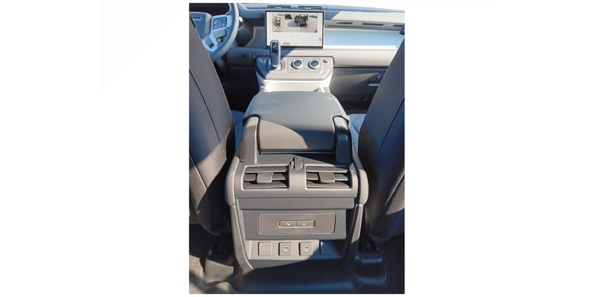 Land Rover Defender 110 3.0D MHEV I6 S AWD 2025 | Off-Road Icon