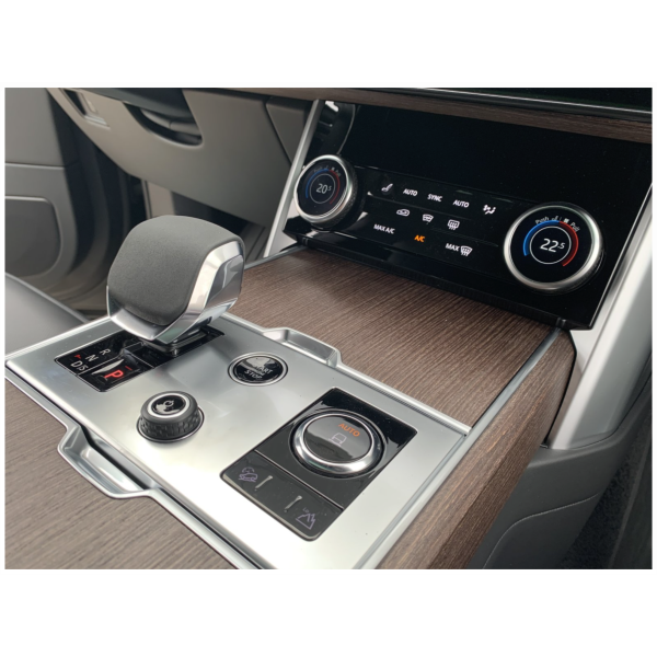 Land Rover Range Rover 3.0D I6 SE - Luxury SUV Performance