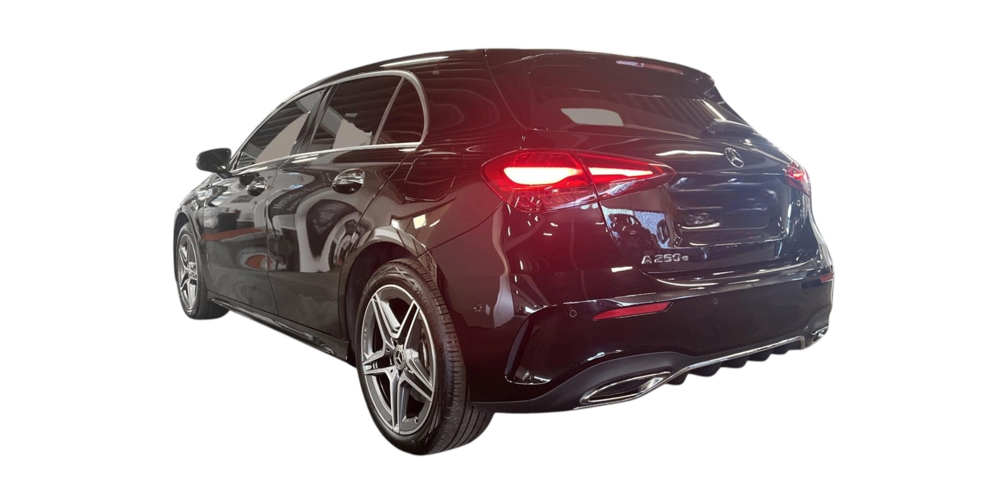 Mercedes-Benz A 250 e AMG – Plug-in Hybrid Power