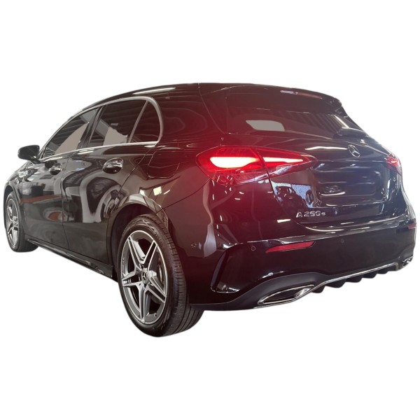 Mercedes-Benz A 250 e AMG – Plug-in Hybrid Power