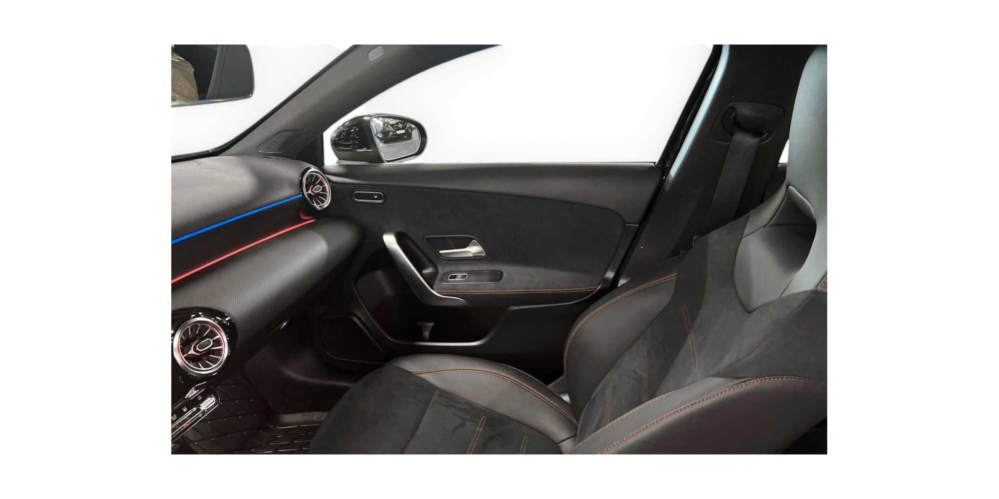 Mercedes-Benz A 250 e AMG – Plug-in Hybrid Power