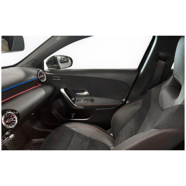 Mercedes-Benz A 250 e AMG – Plug-in Hybrid Power