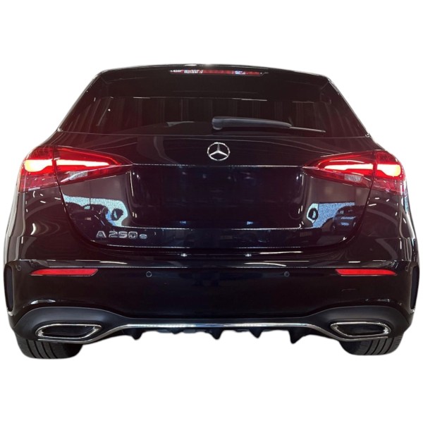 Mercedes-Benz A 250 e AMG – Plug-in Hybrid Power