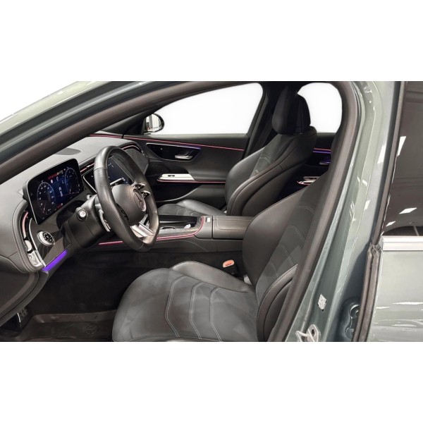 Mercedes-Benz E 220d T 4MATIC – Luxury & All-Wheel Drive