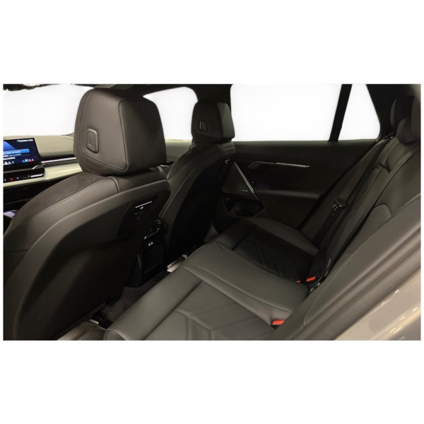 BMW 520d xDrive Touring – Luxury & Power | Modena Motors GMBH