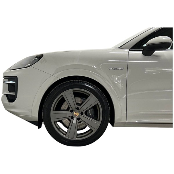 Porsche Cayenne Coupe E-Hybrid – Power & Efficiency