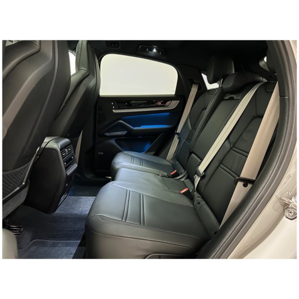 Porsche Cayenne Coupe E-Hybrid – Power & Efficiency