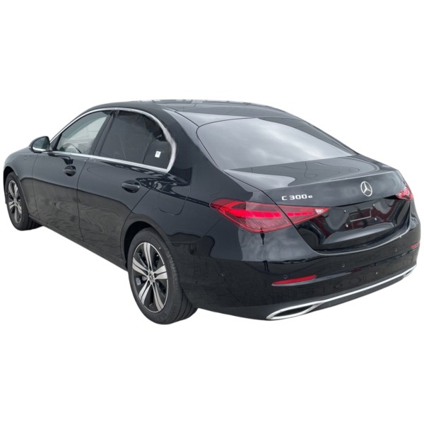 Mercedes-Benz C 300 e Plug-In Hybrid | Dynamic & Efficient