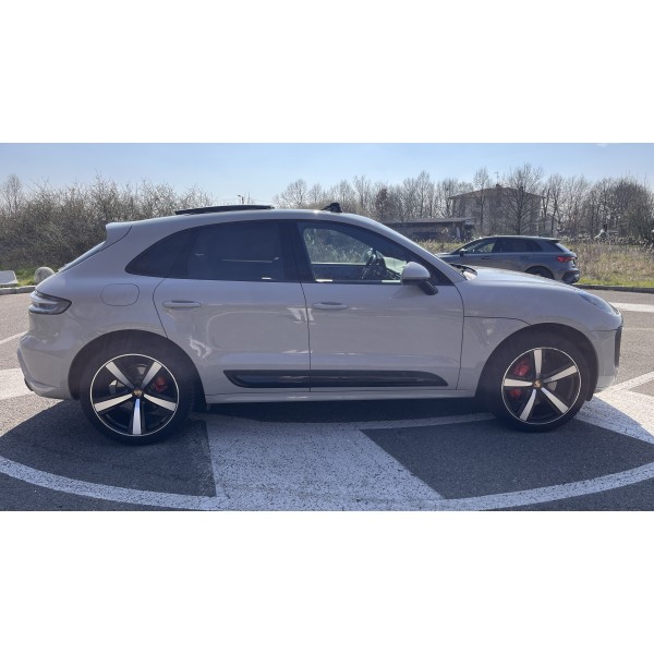 Porsche Macan S – Performance & Elegance | Buy Now