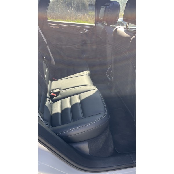 Porsche Macan S – Performance & Elegance | Buy Now