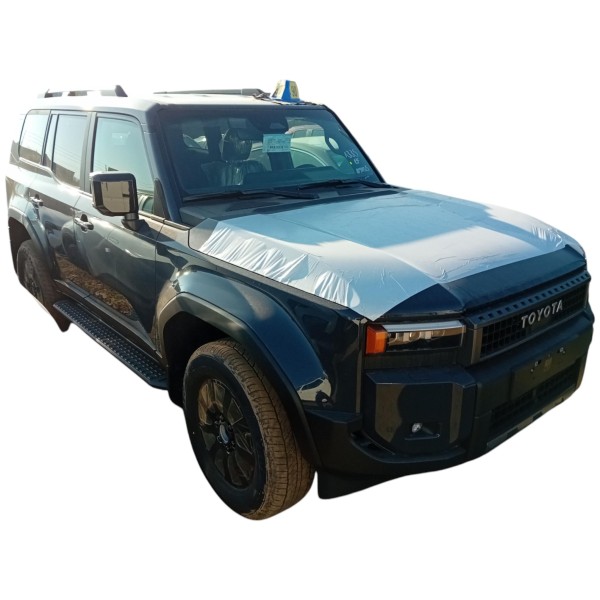 Toyota Land Cruiser 2.8 D 4WD – Rugged SUV for Any Terrain