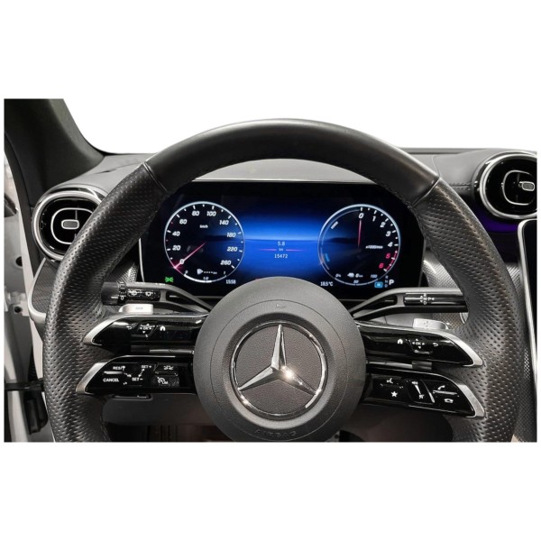 Mercedes-Benz GLC 300 de 4MATIC – Hybrid Luxury Awaits!