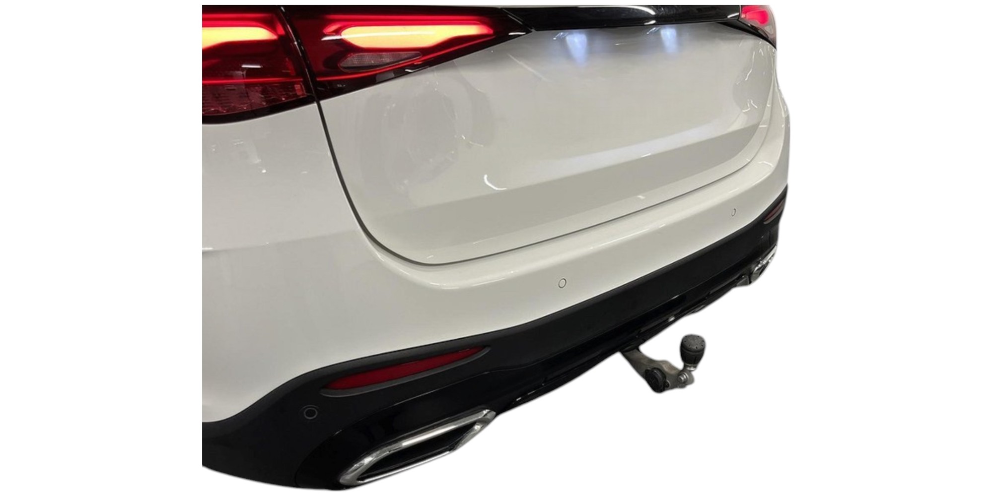 Mercedes-Benz GLC 300 de 4MATIC – Hybrid Luxury Awaits!