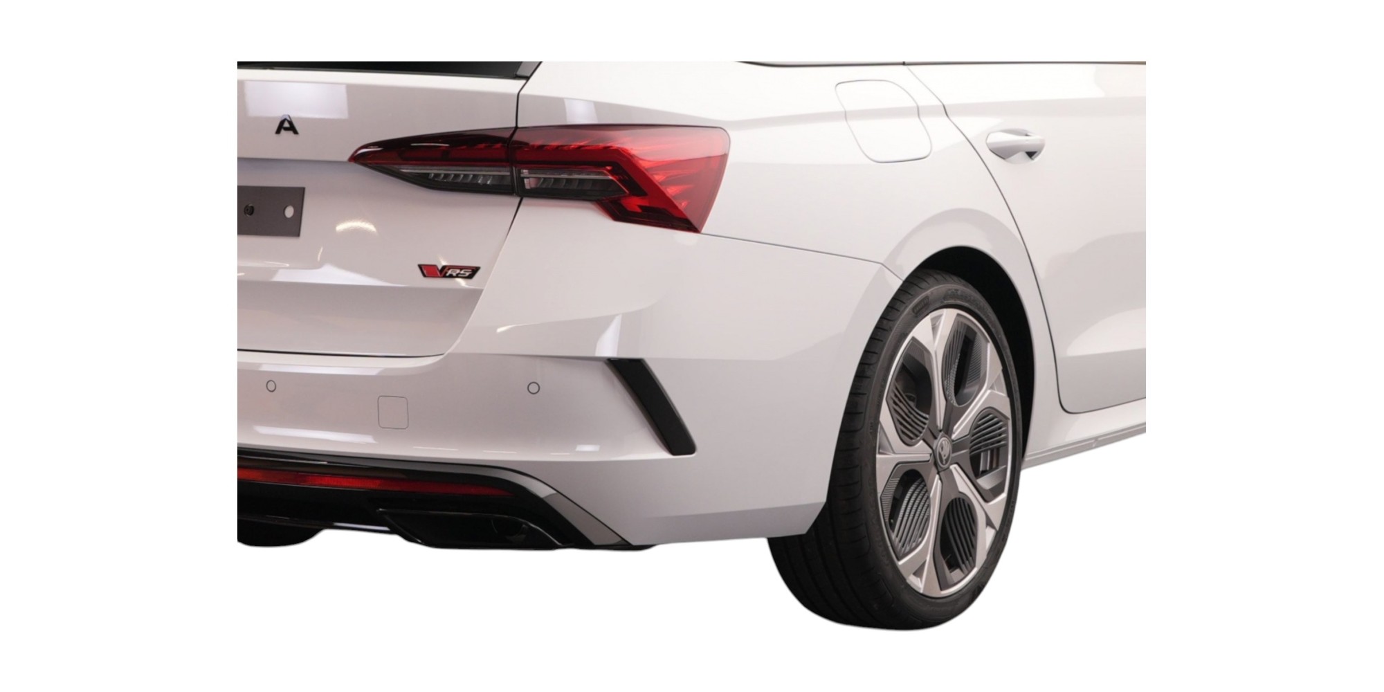 Skoda Octavia Combi RS 2.0 TSI DSG – Sporty & Spacious