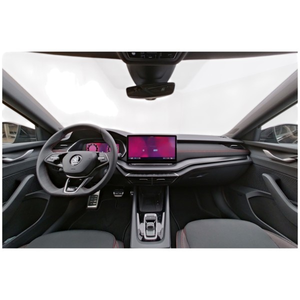 Skoda Octavia Combi RS 2.0 TSI DSG – Sporty & Spacious