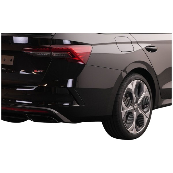 Skoda Octavia Combi RS 2.0 TSI DSG – Sporty & Spacious