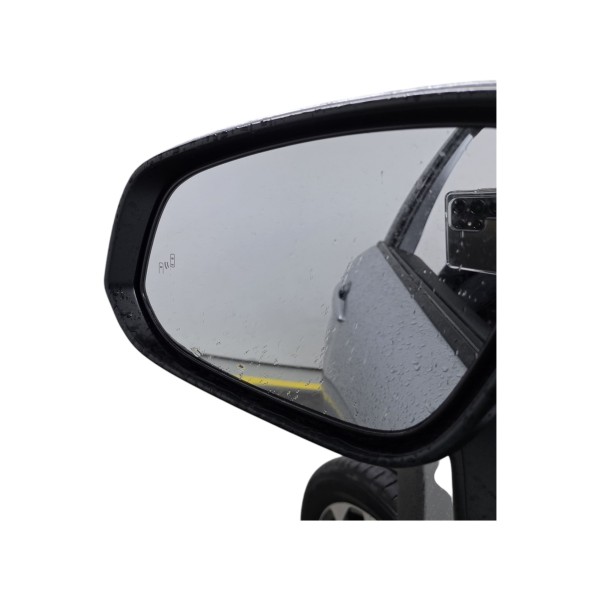 Toyota Corolla Cross Hybrid – Efficiency & Comfort | Buy Now