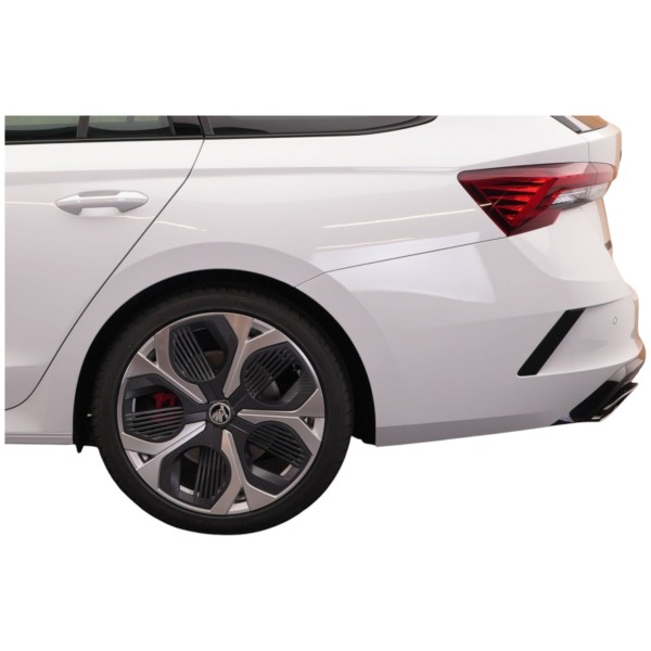 Skoda Octavia Combi RS 2.0 TSI DSG – Sporty & Spacious