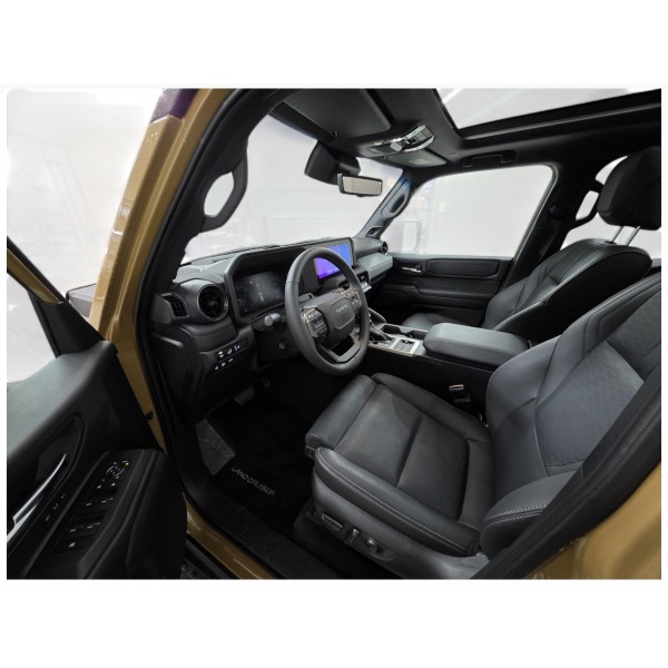 Toyota Land Cruiser 250 First Edition – Power & Off-Road Mastery